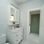 Acorn فيلة *