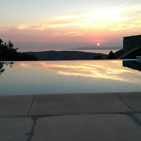 Acorn Villa Ioulis