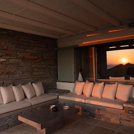 Acorn Villa
